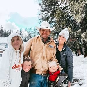 Meet your Posher, Ace